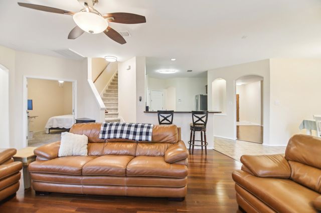 208 Wenrick Drive, Roanoke, TX 76262