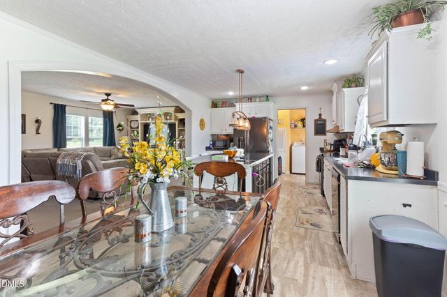 33 Chadburn Road, Lumberton, NC 28360