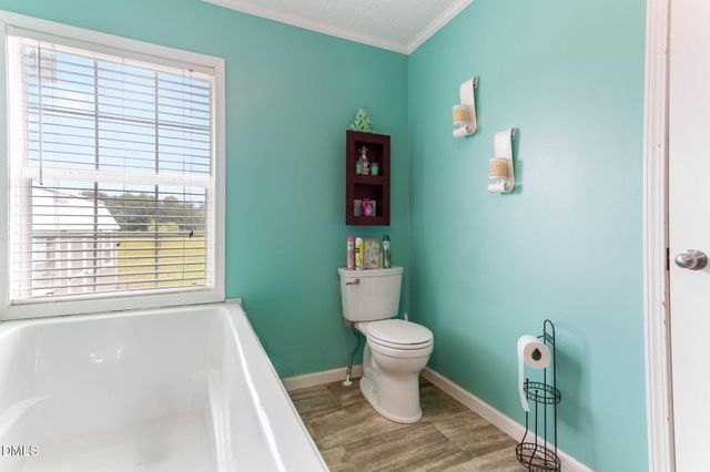 33 Chadburn Road, Lumberton, NC 28360