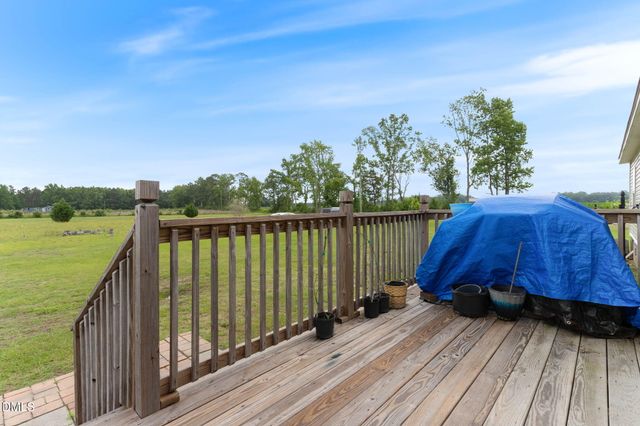 33 Chadburn Road, Lumberton, NC 28360