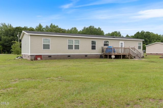 33 Chadburn Road, Lumberton, NC 28360