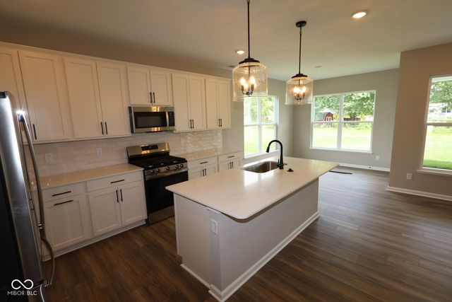 3249 Heather Drive, Bargersville, IN 46106