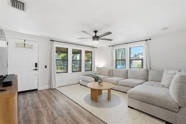 3835 4TH AVENUE N, St Petersburg, FL 33713