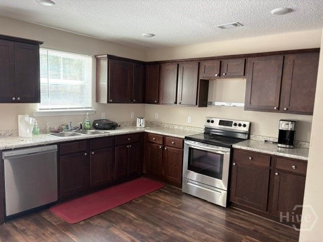 101 Rebel Estates Drive, Springfield, GA 31329