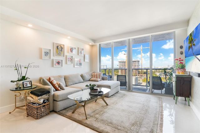 401 69th St 913, Miami Beach, FL 33141