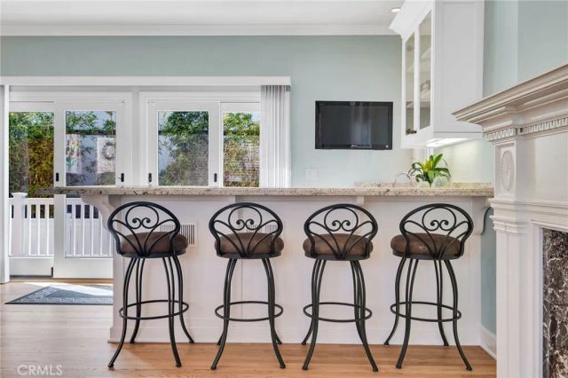 1729 Pacific Avenue, Manhattan Beach, CA 90266