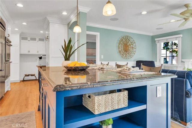 1729 Pacific Avenue, Manhattan Beach, CA 90266