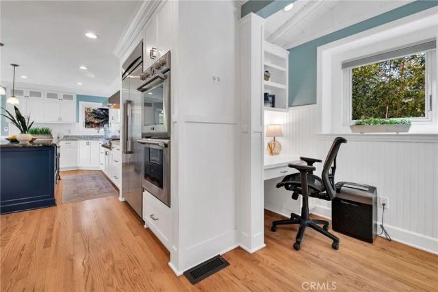 1729 Pacific Avenue, Manhattan Beach, CA 90266