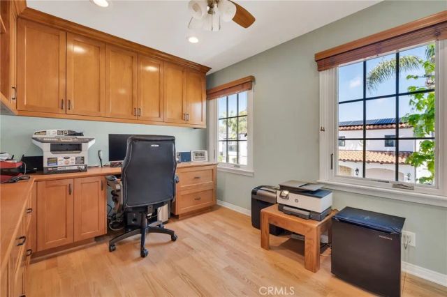 1729 Pacific Avenue, Manhattan Beach, CA 90266