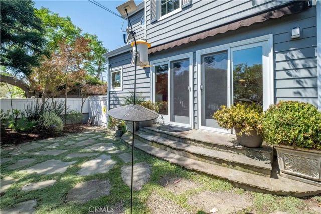 1729 Pacific Avenue, Manhattan Beach, CA 90266