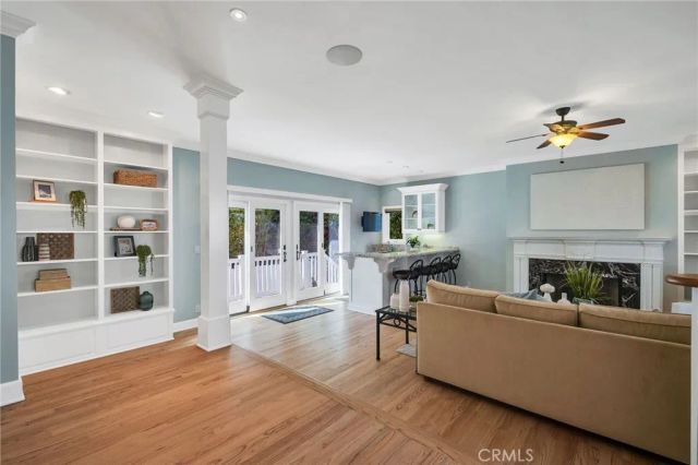 1729 Pacific Avenue, Manhattan Beach, CA 90266