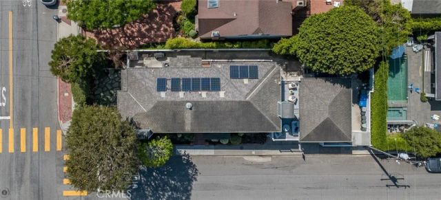 1729 Pacific Avenue, Manhattan Beach, CA 90266