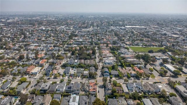 1729 Pacific Avenue, Manhattan Beach, CA 90266