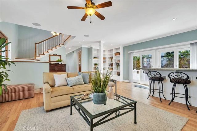 1729 Pacific Avenue, Manhattan Beach, CA 90266