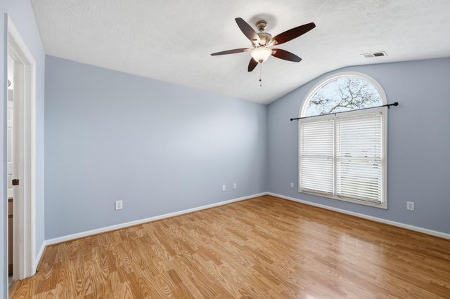 236 Woodbrook Place, Lexington, KY 40511