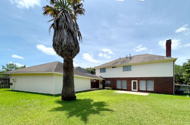 16907 Ascot Meadow Drive, Sugar Land, TX 77479