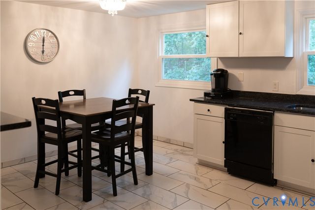 5806 Winterleaf Dr, Chesterfield, VA 23234