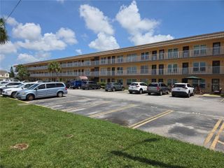 6400 46TH AVENUE N 305, Kenneth City, FL 33709