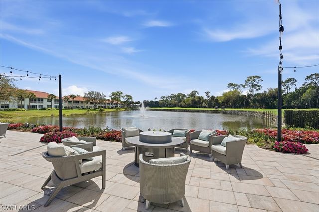 2385 Harmony LN 201, Naples, FL 34109