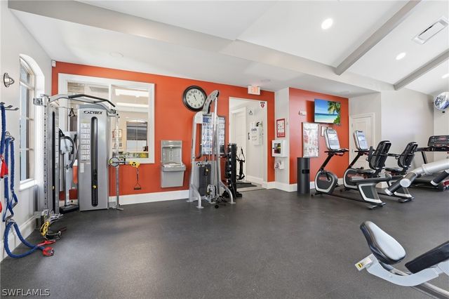 2385 Harmony LN 201, Naples, FL 34109