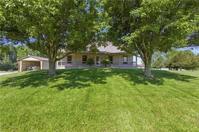 15220 Terra Pulchra Drive, Smithville, MO 64089