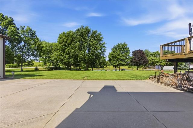 15220 Terra Pulchra Drive, Smithville, MO 64089