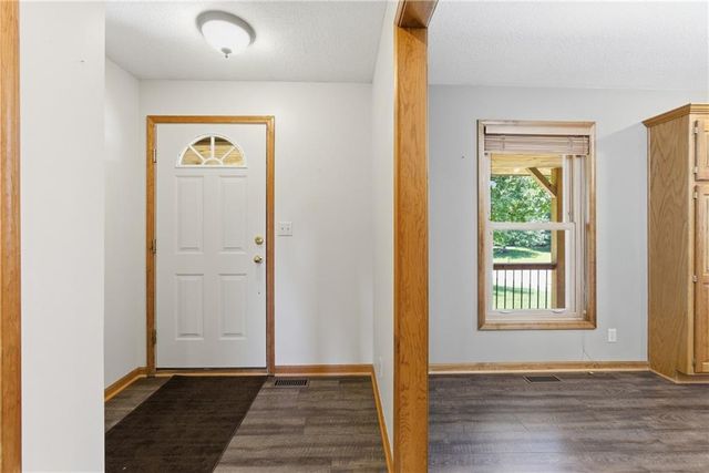 15220 Terra Pulchra Drive, Smithville, MO 64089