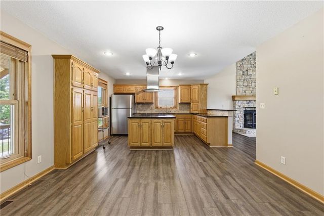 15220 Terra Pulchra Drive, Smithville, MO 64089