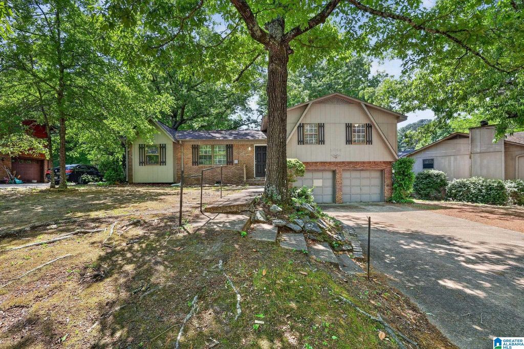 3044 CARLETON ROAD, Birmingham, AL 35215