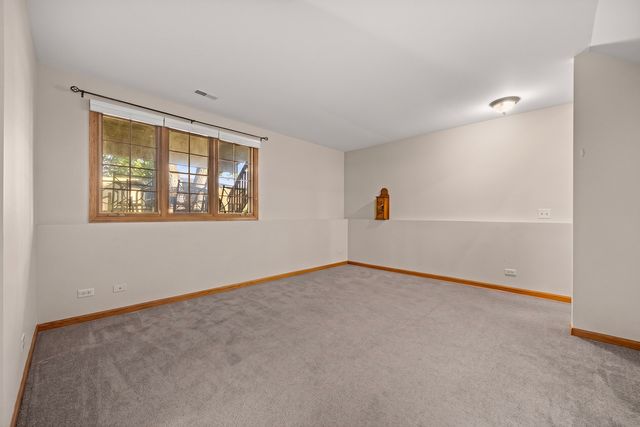 955 Ascot Drive, Elgin, IL 60123