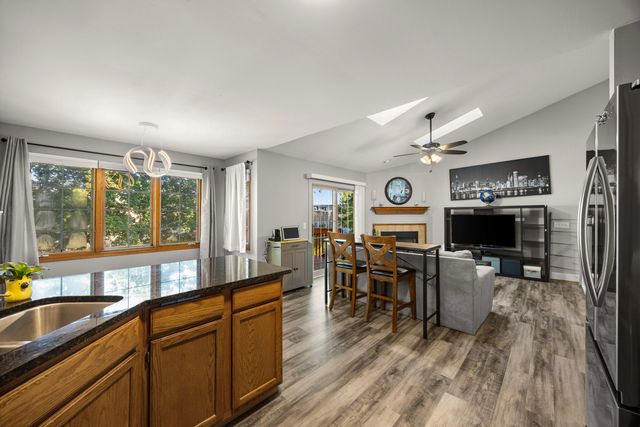955 Ascot Drive, Elgin, IL 60123