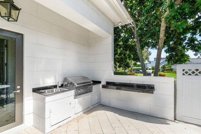 7172 Valencia Drive, Boca Raton, FL 33433