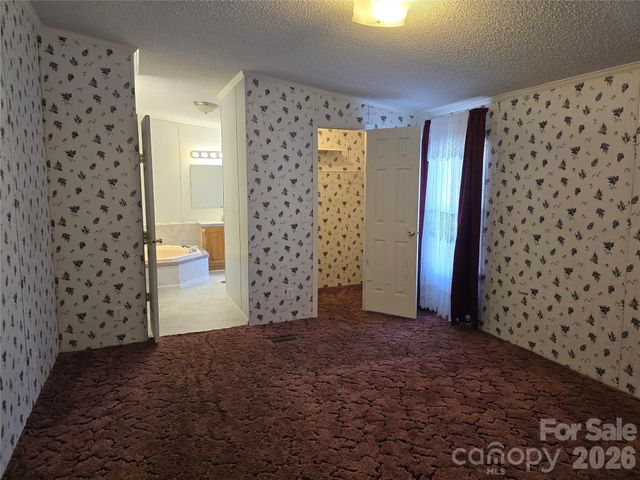 285 Skyuka Road, Statesville, NC 28677