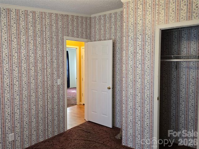 285 Skyuka Road, Statesville, NC 28677