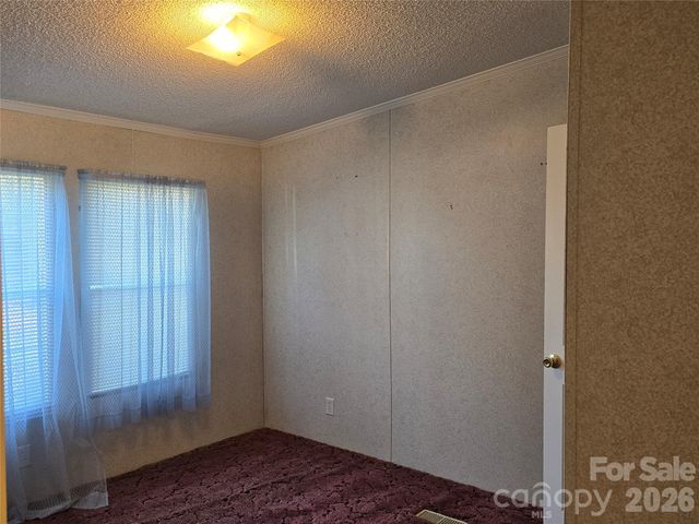 285 Skyuka Road, Statesville, NC 28677