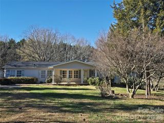 285 Skyuka Road, Statesville, NC 28677