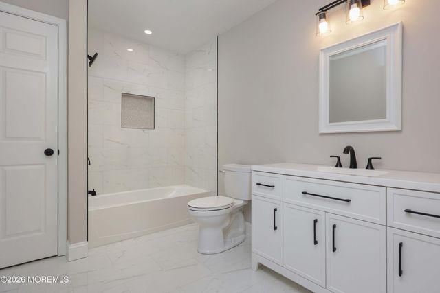 65 Glenn Drive, Brick, NJ 08723