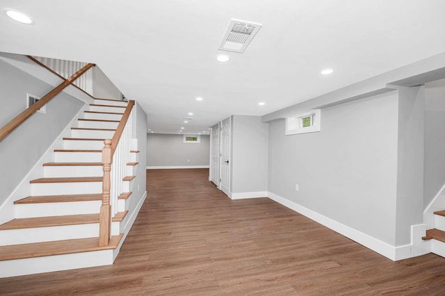 4 Tina Avenue, Pelham, NH 03076