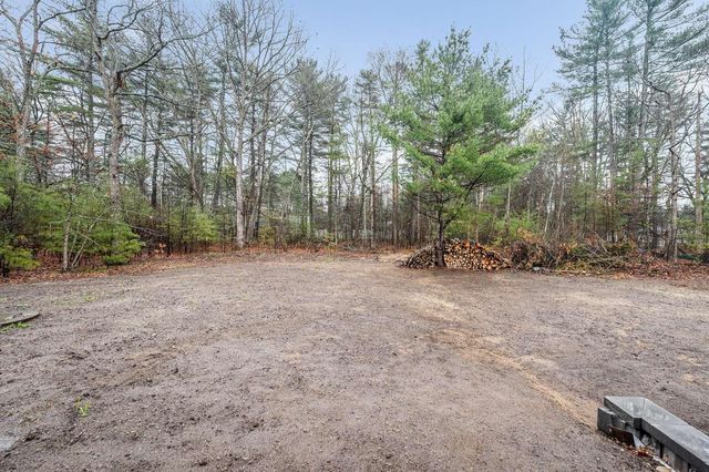 4 Tina Avenue, Pelham, NH 03076