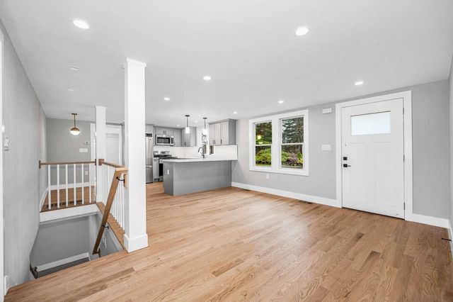 4 Tina Avenue, Pelham, NH 03076