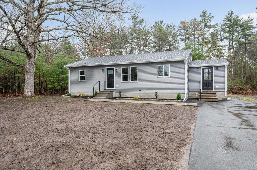 4 Tina Avenue, Pelham, NH 03076