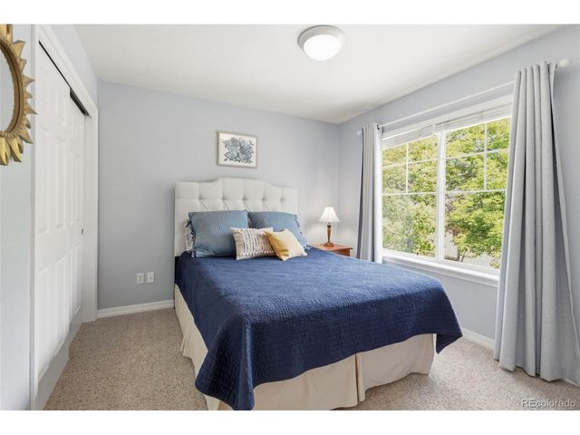 689 Wild Ridge Ln, Lafayette, CO 80026