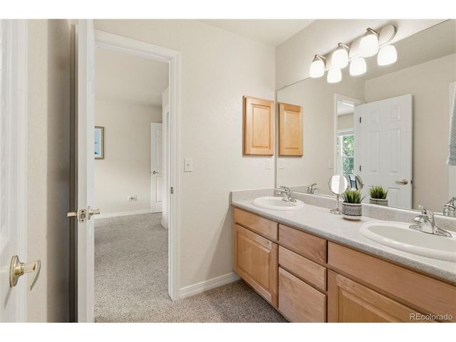 689 Wild Ridge Ln, Lafayette, CO 80026