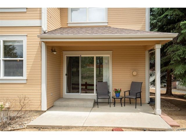 689 Wild Ridge Ln, Lafayette, CO 80026