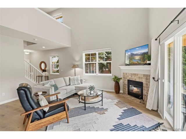689 Wild Ridge Ln, Lafayette, CO 80026