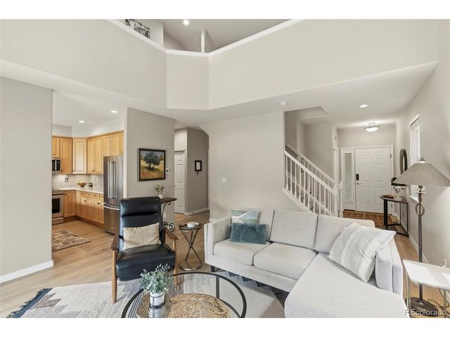689 Wild Ridge Ln, Lafayette, CO 80026