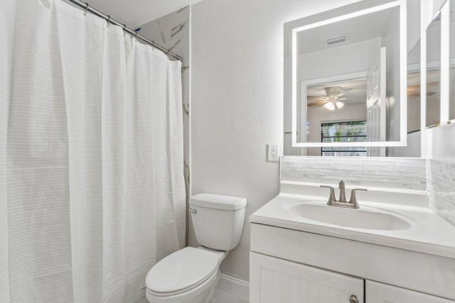 2103 N Palm Circle, North Palm Beach, FL 33408