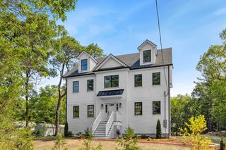 108 South Street, Reading, MA 01867