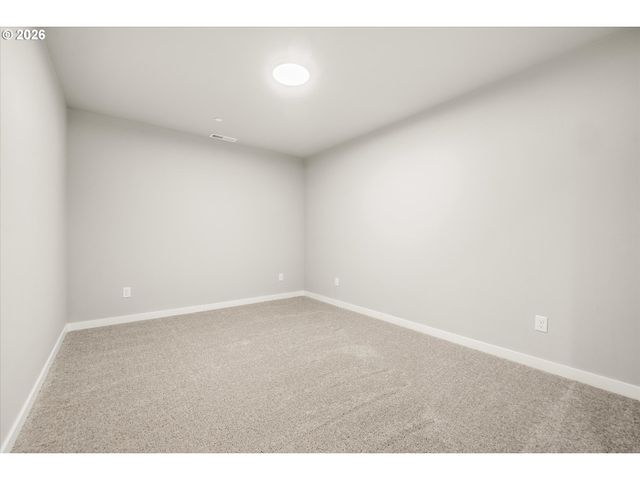 165 Nw MAWRCREST Ave, Gresham, OR 97030