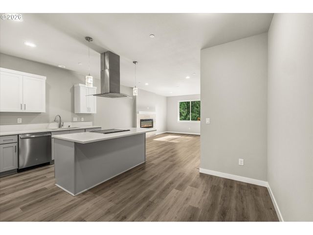 165 Nw MAWRCREST Ave, Gresham, OR 97030